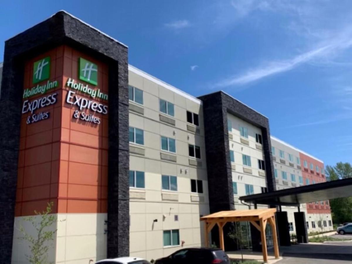 Holiday Inn Express & Suites - Courtenay - Comox By Ihg Exterior foto
